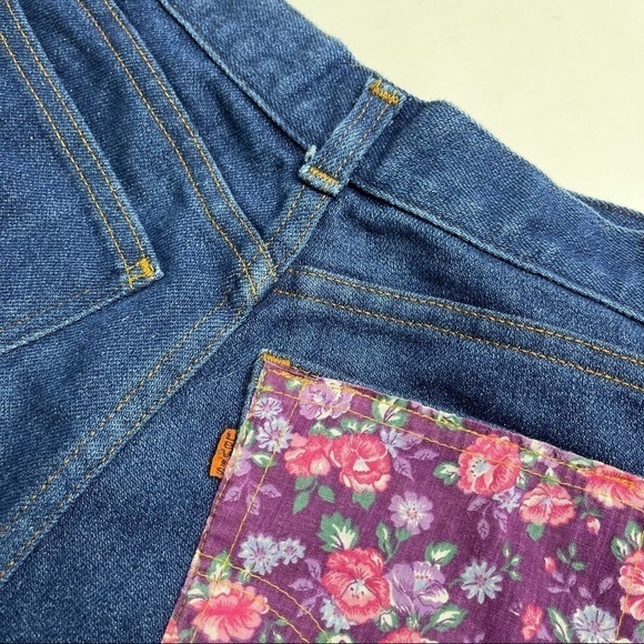 VINTAGE Levi’s High Waist Floral Pocket Orange Tab Raw Hem Booty Short Shorts - Picture 12 of 12